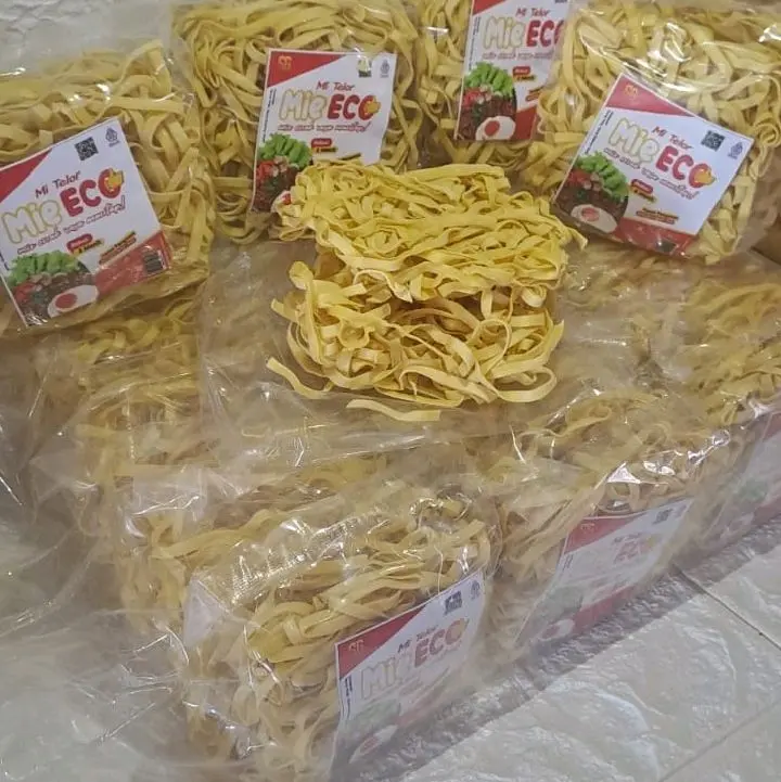 Mi Telor Mie Eco 1680 gr - Makanan Instan Goreng Ayam Pedas - Food, Noodles Bawang 4