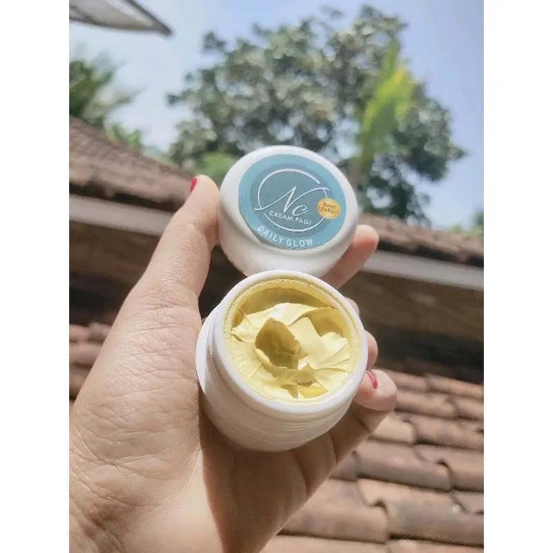 Krim Siang NC Beauty mengandung spf 30 untuk melindungi dari sinar matahari Mencerahkan 2