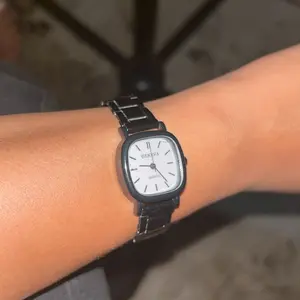 TJ Jam Tangan Wanita Analog Quartz Casual Fashion Strap Rantai Stainless Steel Couple Pria GN005