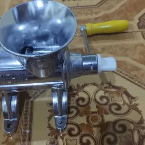 Gilingan Daging Manual Anti Karat Aluminum Vipoo A12 & A10 Gilingan Gethuk Lindri Meat Mincer Alat Pengiling Daging Multifungsi Termurah