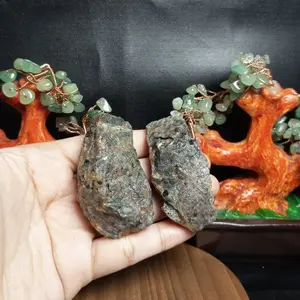 Natural  Yooperlite Small Rough UV Reactive (2) Batu Alam Asli
