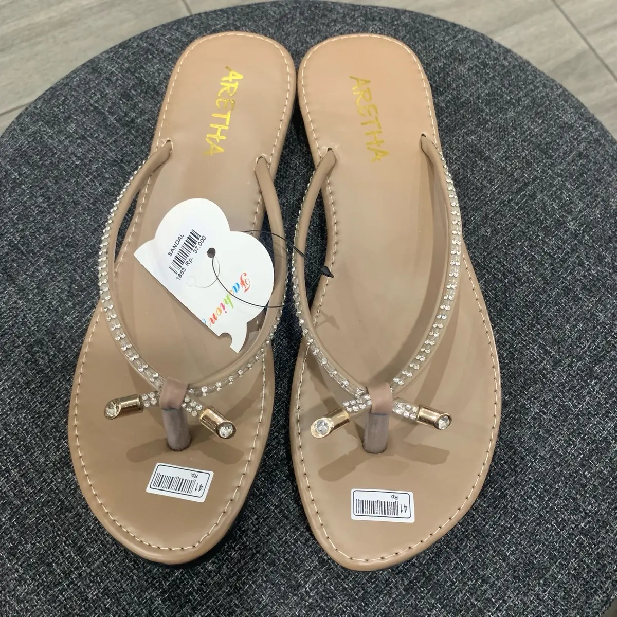 Sandal teplek wanita dewasa