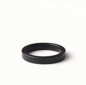 Cincin Titanium Hitam Pria Wanita Tahan Karat Elegant Aksesoris Perhiasan Hadiah Ukuran 16-19 Cm Praktis Fungsional Rings