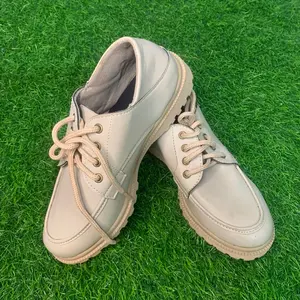 Sepatu Docmart Wanita Casual