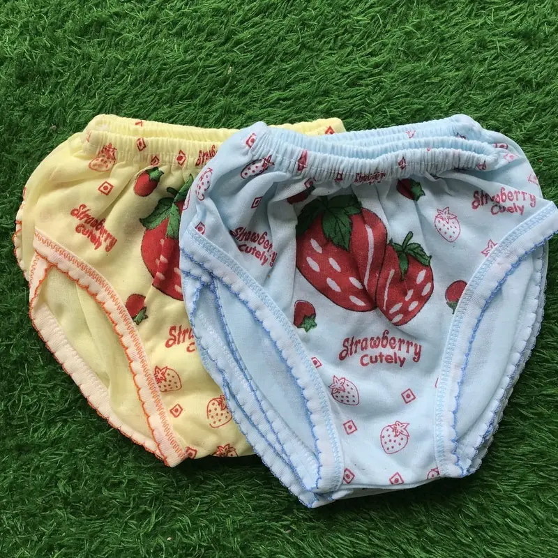 12 PCS Celana Dalam Anak Motif Strawberry untuk Usia 2-7 Tahun 3