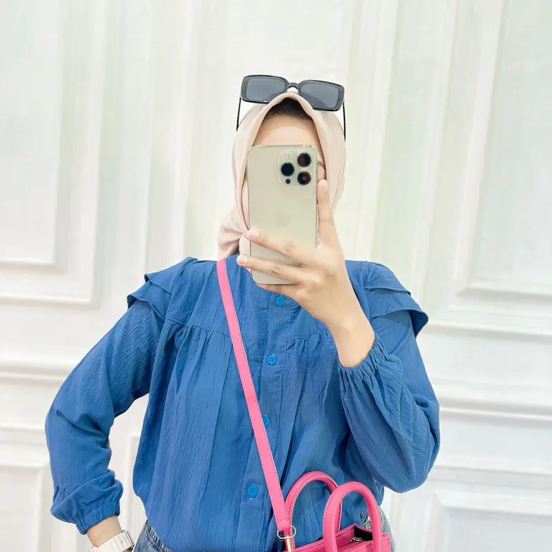 Blouse YUMNA Fluffy Oversize Korean Style - Baju Top Wanita Cute Panjang Kancing Nyaman Atasan y2k yumna putih kemeja viral 2