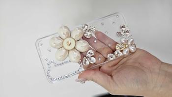 Product Review of Black Rose Rhinestone Phone Case compatible with iphone 16 15 14 13 12 11 pro max 13 14 15 plus -with chain from S**o 0