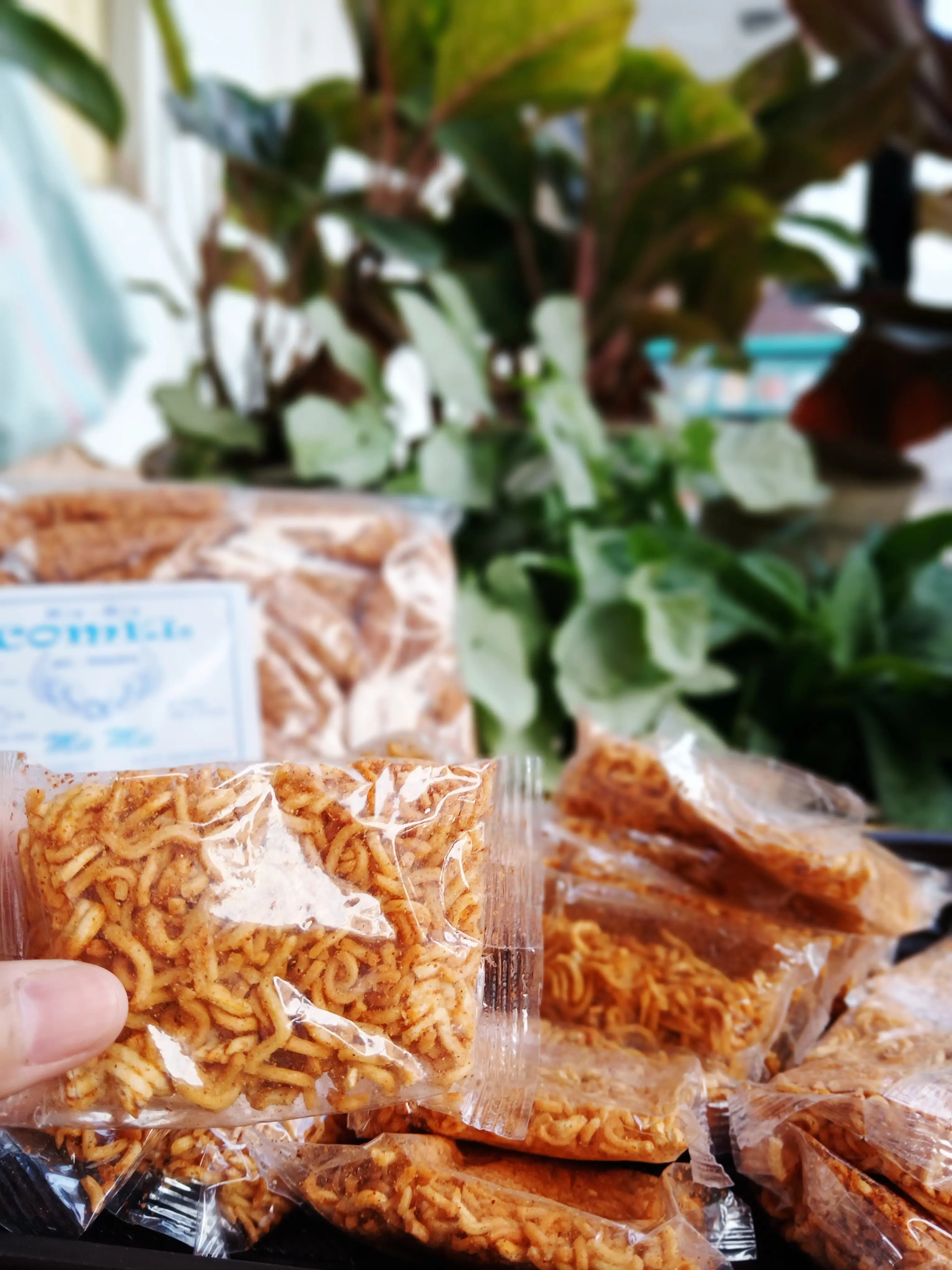 [Mie comel] Mie pedas comel isi 25 dan 10 pcs tersedia varian mix dg makaroni