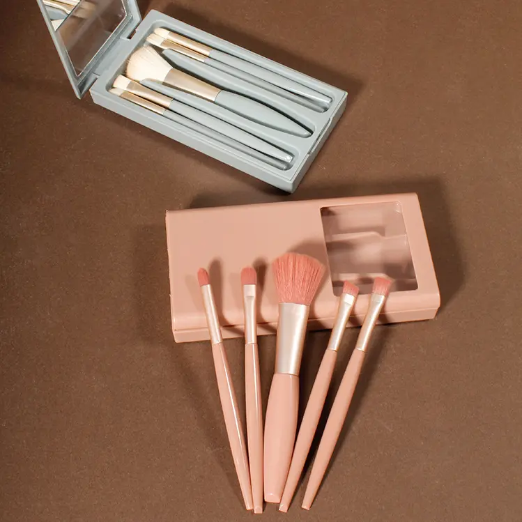 Mini Travel Kuas Makeup Dilengkapi Cermin Kuas Blush On Foundation Lembut