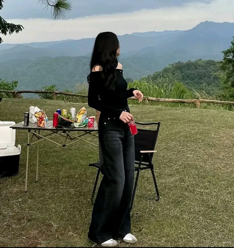 Hitam Retro Highwaist Celana Jeans Wanita Loose Kekinian Panjang Nyaman 1