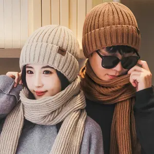 Topi Kupluk dan Syal Rajut Wanita Pria Musim Dingin / Winter