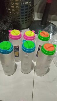Product Review of DAPAT 6 PCS TEMPAT AIR MINUM KULKAS UKURAN 1.2 LITER AMAN BPA FREE from t**i 2