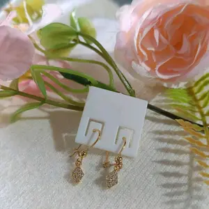 Anting Dewasa Permata Zinkron Tidak mudah luntur