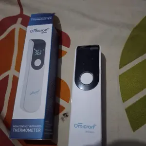 TaffOmicron Termometer Suhu Tubuh Digital Infrared Forehead NonContact - IR-FM01