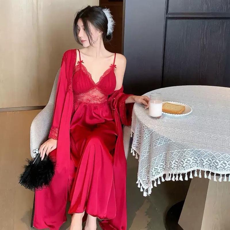 SV.12 Hàng QC Set váy ngủ lụa kèm áo choàng ren eo kèm đệm sang trọng
