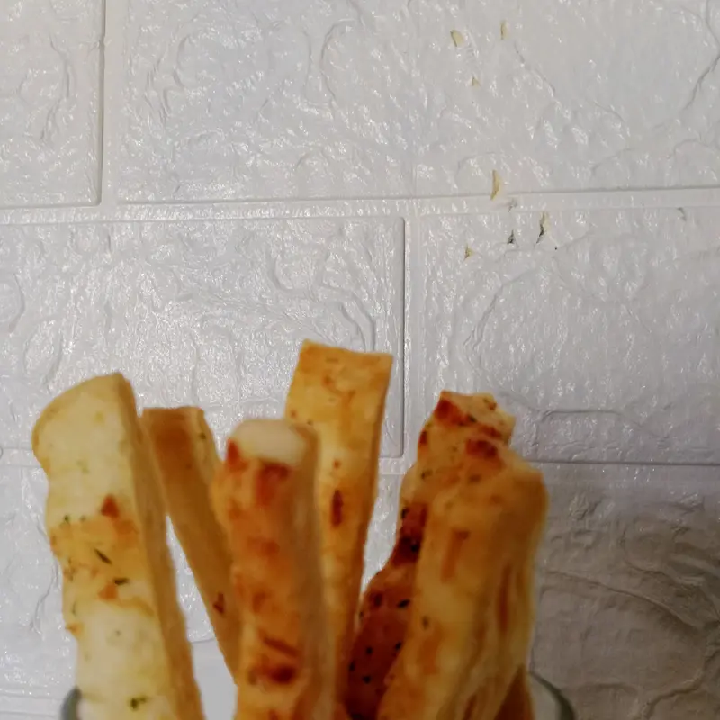 Stik kentang keju Aghnia proses di oven enak dan gurih 2