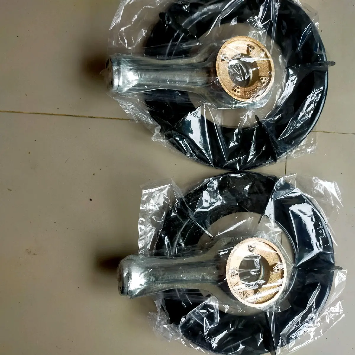 paket 2 tungku kompor universal & 2 tatakan kompor bulat (Disarankan checkout kardus pengaman kalo tidak mau penyok)