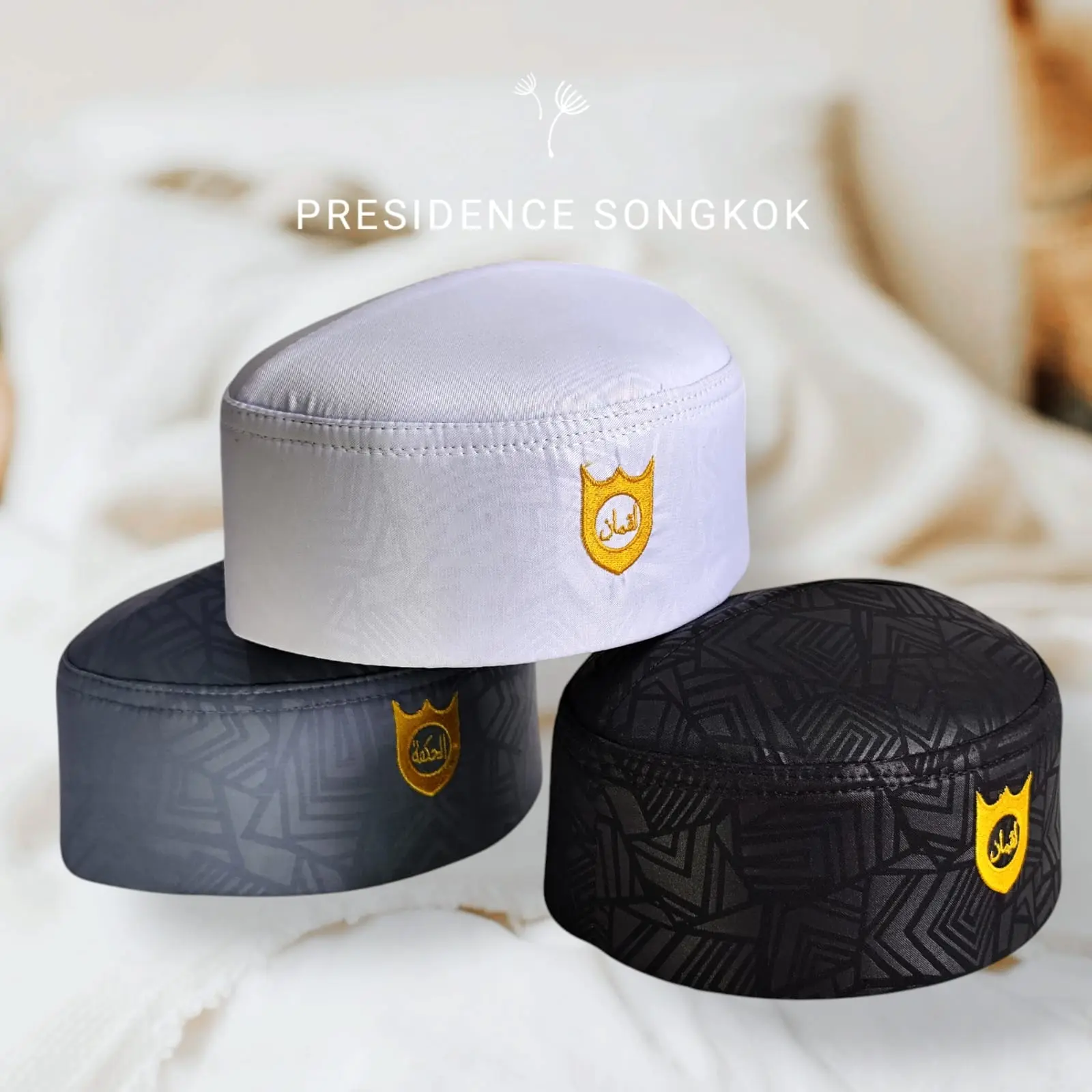 Peci Songkok Kopiah Terompah Malaysia Motif Embos Varian Warna Bordir Logo Tinggi 10 cm Murah - Peci Kopeah Pria Dewasa Model Terbaru 2025 Haji Putih Sholat Laki-laki Fashion Muslim Perlengkapan Shalat Berkualitas Harga Grosir Bisa Bayar Di Tempat