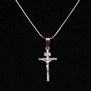 KALUNG TITANIUM LIONTIN SALIB INDRI PRIA WANITA SILVER Steinless Elegan