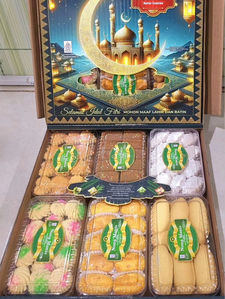 Hampers Lebaran // Paket 6 Toples Kotak Panjang isi Nastar, Kue Keju/Kastengel, Kue Putri Salju, Kue Alpukado Pandan, Kue Sagu Coconut dan Kue Lidah Kucing.