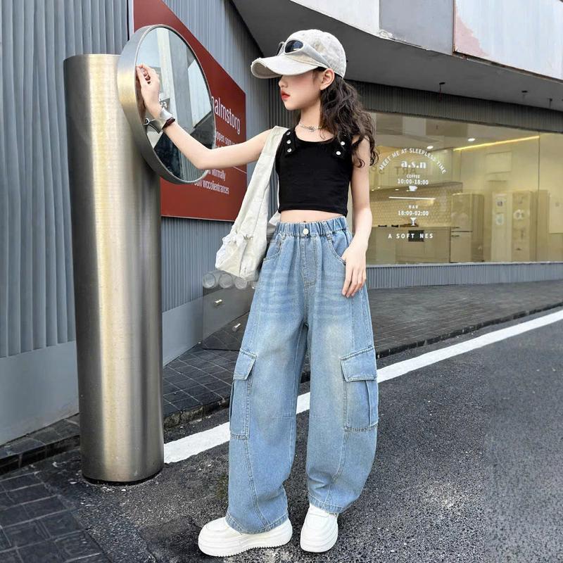 Quần bò bé gái form dáng xuông, thiết kế có túi hộp 2 bên size từ 15-48kg, chất bò mềm, mặc lên tôn dáng đi học hay đi chơi đều xinh