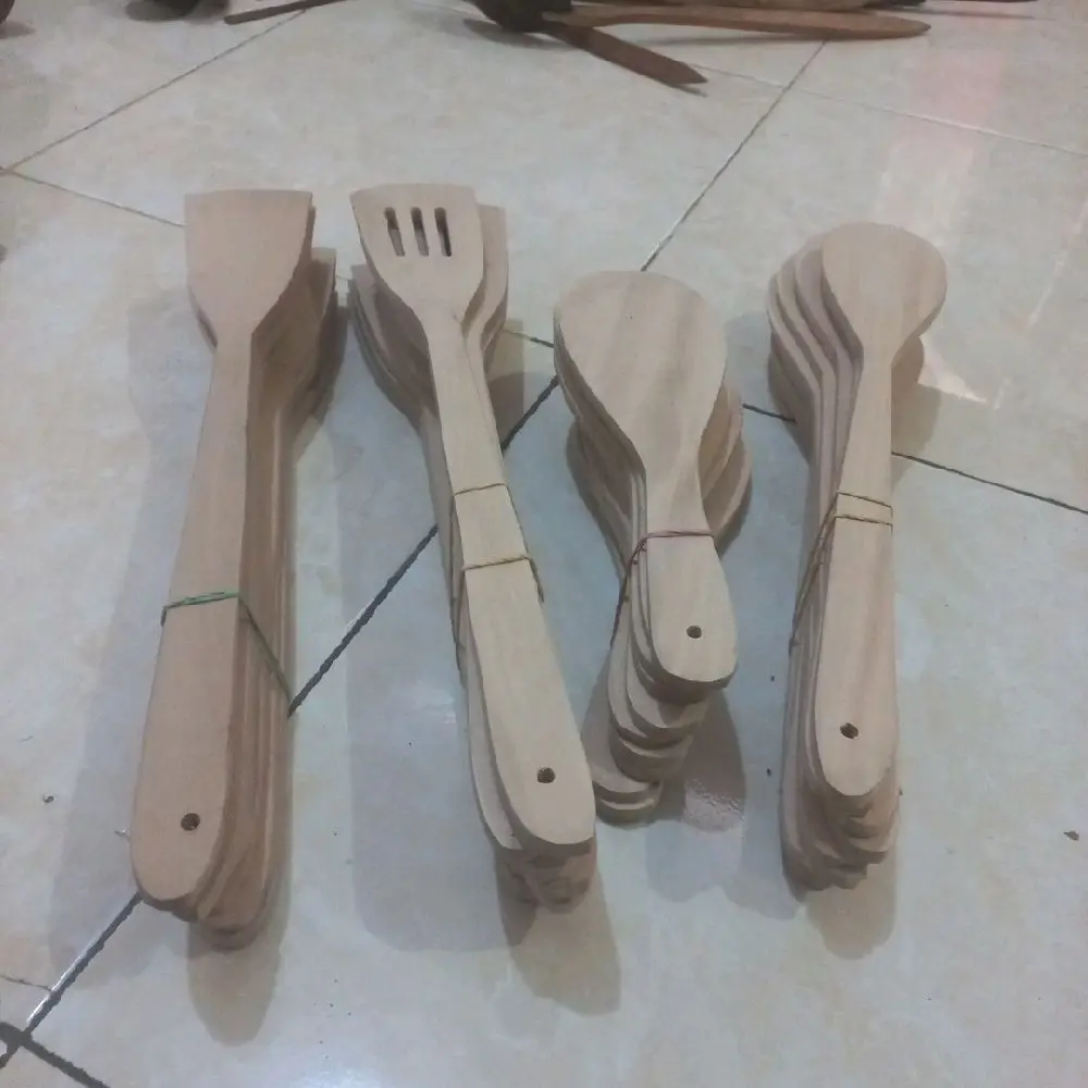 centong sutil nasi dan sayur dari Kayu Natural untuk Memasak dan Menggoreng