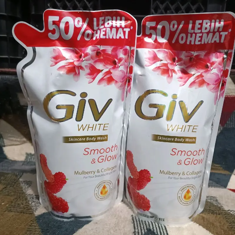 (PAKET 2 POUCH JUMBO) GIV GLOWING WHITE / SMOOTH & GLOW Mulberry & Collagen Sabun Mandi Cair 825ml 6