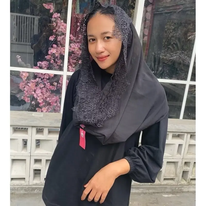 hijab instan ceruty RENDA menter sosialyta jilbab artis