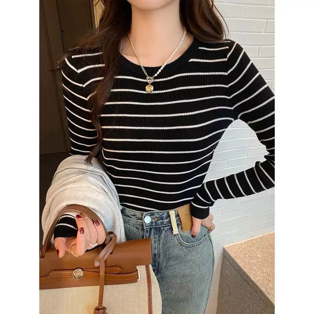 L021-Knit Top Long Sleeve