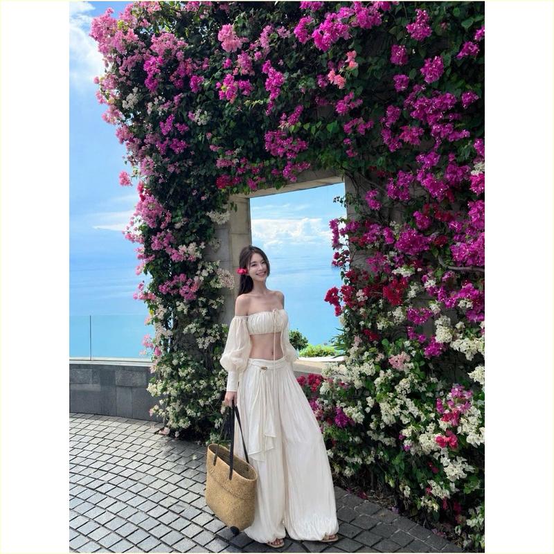 SUGAR CRUSH - Set tơ áo trễ vai + quần ống rộng bo gấu - Summer set