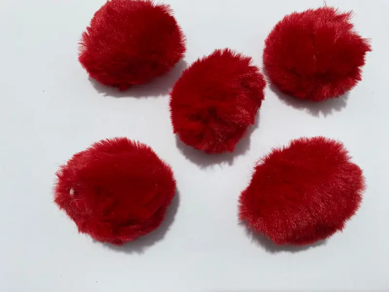 ( 1 PCS ) Bandul pompom bulu 5 cm lembut dan halus 6