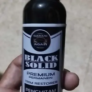 BLACK SOLID PENGHITAM BODY KENDARAAN PERMANEN 60ml & 100ml Dengan Pad Aplikator untuk Dashboard Doff dan Body Kasar