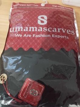 Product Review of Jilbab Umama Scarf Voal Tryspan Syari Lasercut Logo S POUCH 130x130cm Kerudung Voal Premium from A**8 1