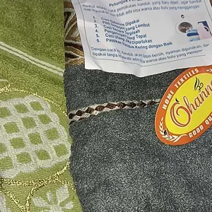 KUP - HANDUK TEBAL ( 400gr ) OHANNA PREMIUM UKURAN 70 x 140 CM - bahan katun cocok untuk kado