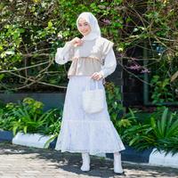 Gambar Mybamus Arin Ruffle Vintage Vest Korean Style Outer Lace Lebaran Terbaru - Oat M19269 R92S4 dari Mybamus Kab. Bandung Barat 5 Tokopedia