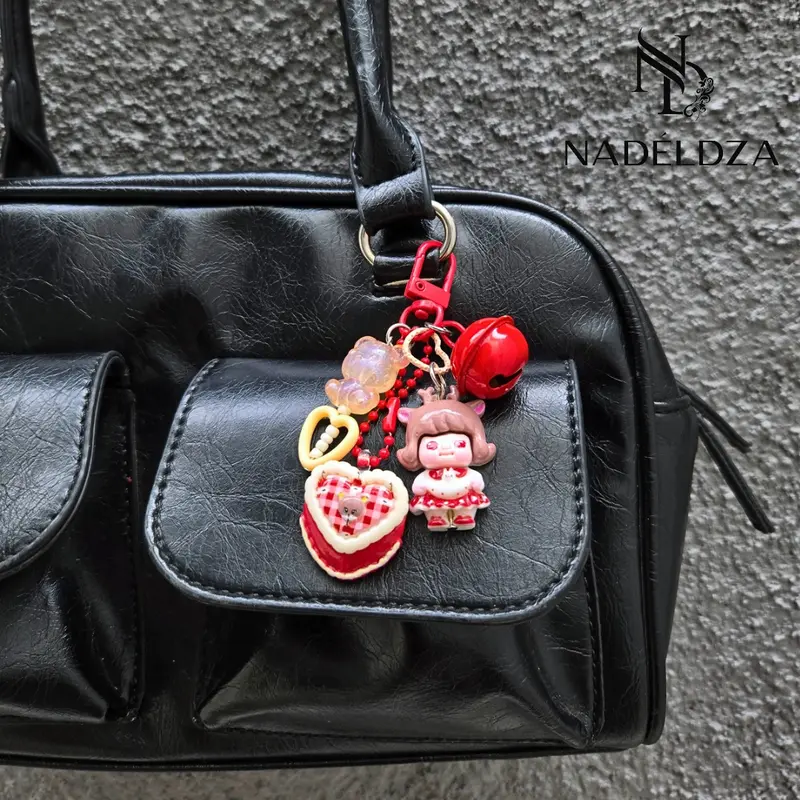 Nadeldza Bag Charm Mini Strap Karakter Princess Magi Bunyi Lonceng Glow in The Dark/ gantungan Ts HP Karakter Glow in The Dark 6