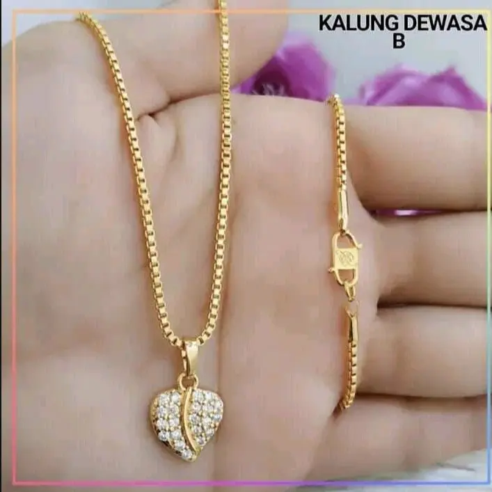 Perhiasan Wanita Kalung Titanium Motif Love Permata Cantik Terbaru