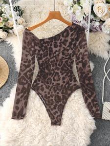 Mono elegante de una sola hombro a la moda y cómodo con estampado de leopardo para mujer, ropa casual de estilo, perfecto para el día a día