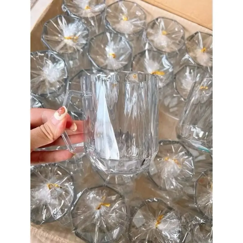 Cốc Nhựa Kim Cương Trong Siêu Dày Không Vỡ Chịu Nhiệt  Cao 450ML, 460ML Có Quai Cầm Uống Bia, Cốc Nước, Cốc Sinh Tố Siêu Đẹp Nhựa (Mã 6388, 6389 quai) 7