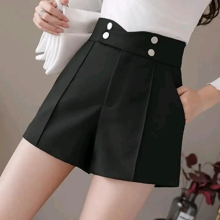 Jisoo Hotpants Celana Pendek Korean Style terbaru  crop top   Wanita   Shorts Kancing Tebal
