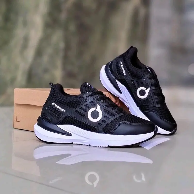 Ortuseight Sepatu Running Hyperglide black White / Sepatu Lari / Sepatu Running Pria / Wanita UNISEX Outdoor
