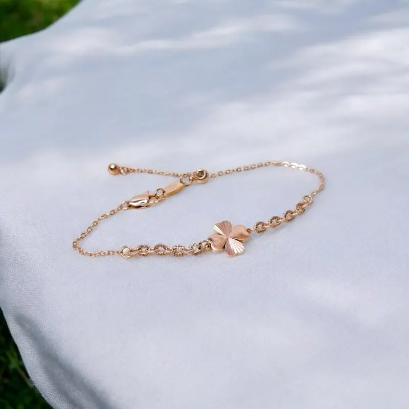 Gelang Teratai Kait Lobster Serut Titanium Premium Embos 750 Anti Karat - Bracelets