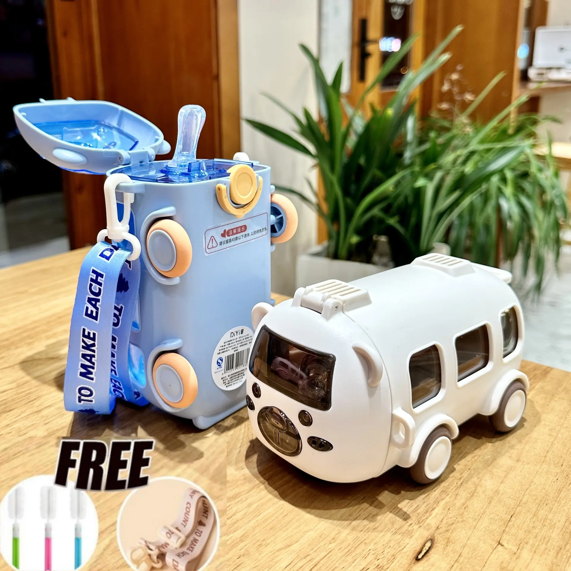 500ml Bus Water Bottle BPA-Free Square -Design Cartoon Tritan Tumbler Shoulder Strap Pouch Straw Bottle Student Water Bottle Kanak Slave Bas Cute water bottle