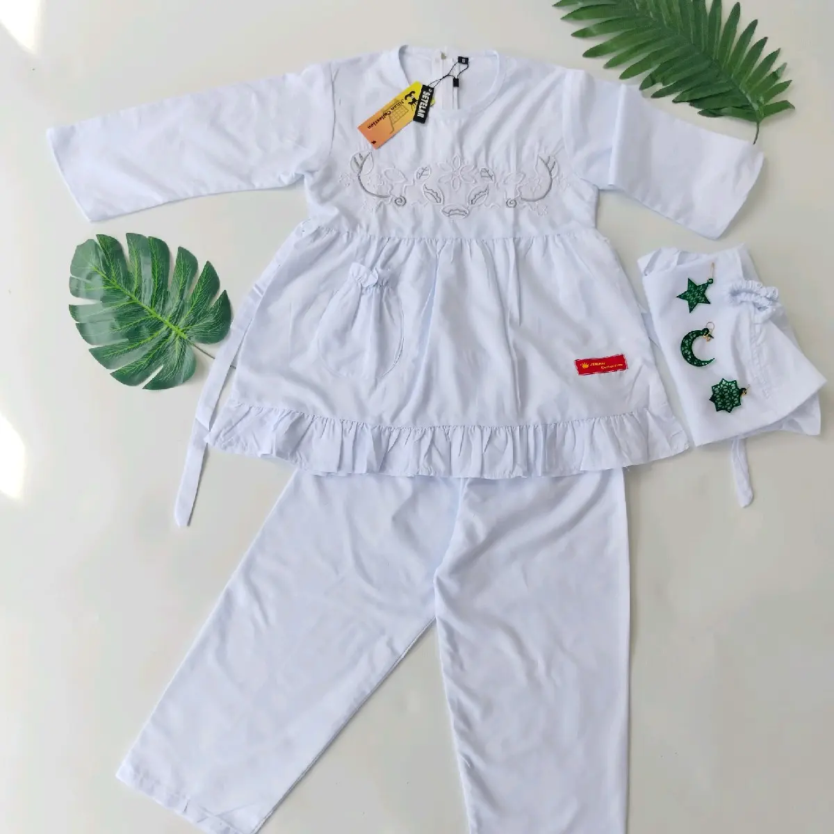 Setelan Muslim Putih Anak Perempuan // Baju Sekolah Anak Celana Katun Kerudung Haji Tanggung baju  manasik