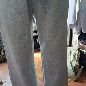 Celana Panjang Anak Baggy Pants Sweatpants Jogger Loose Pants Anak laki-laki dan perempuan Unisex usia 3-15 tahun Bahan Fleece Premium 240 Gsm Fashion
