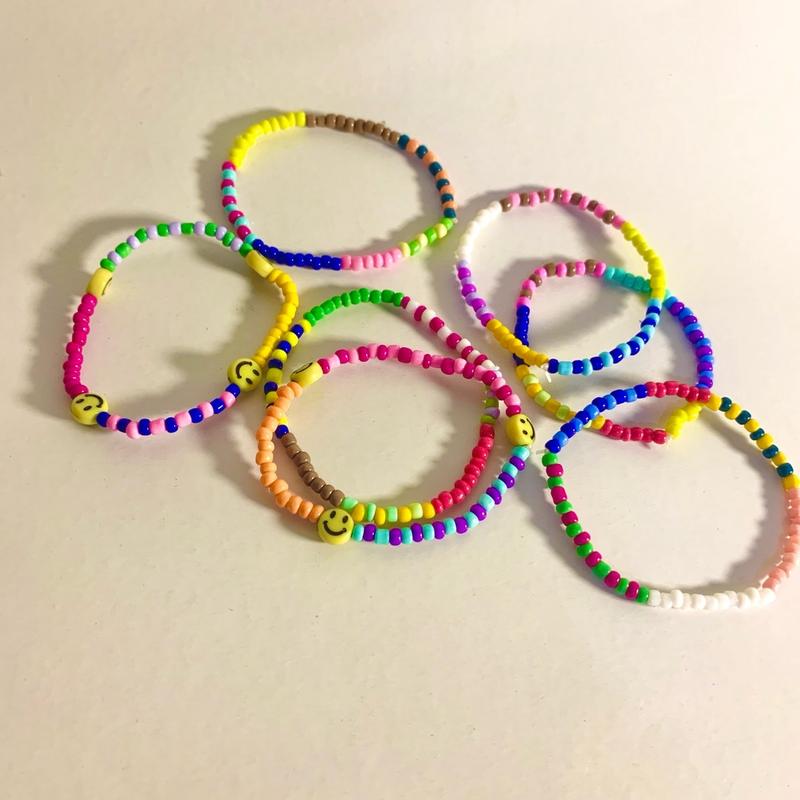 Color pop gelang random isi 5 pc, gelang bernuansa color pop, playful, kasual 0