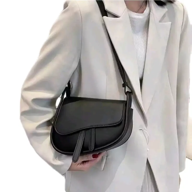 Tas Selempang Wanita Bella Korean Style/Slingbag Elegan Trendy 2023/Tas Bahu/Soulderbag Kulit Sintetis 0