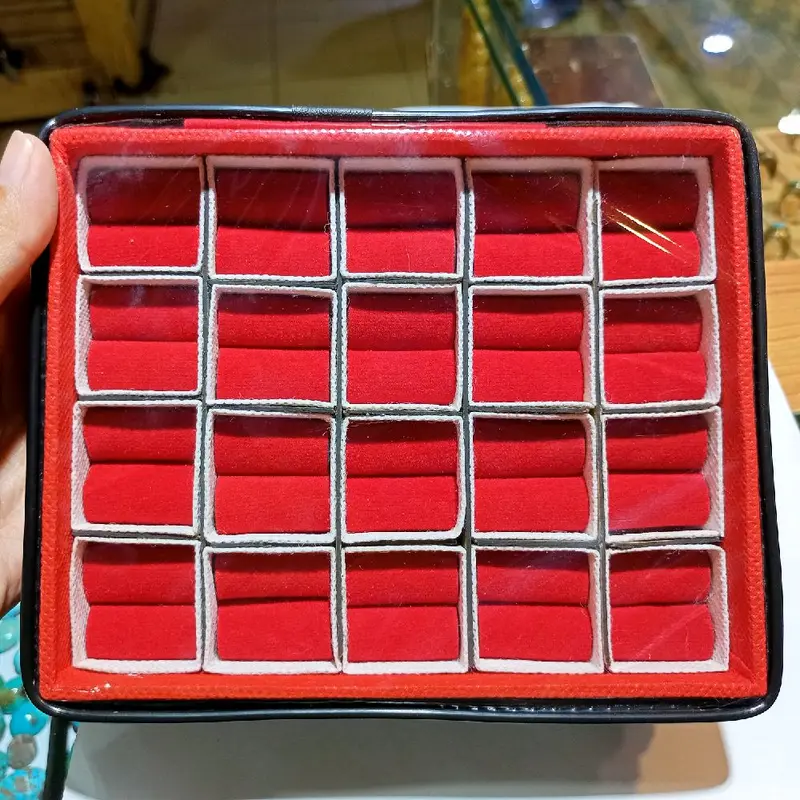Kotak Cincin Sekat dengan Penutup Plastik Resleting High Quality Model 20 Penyimpanan 4