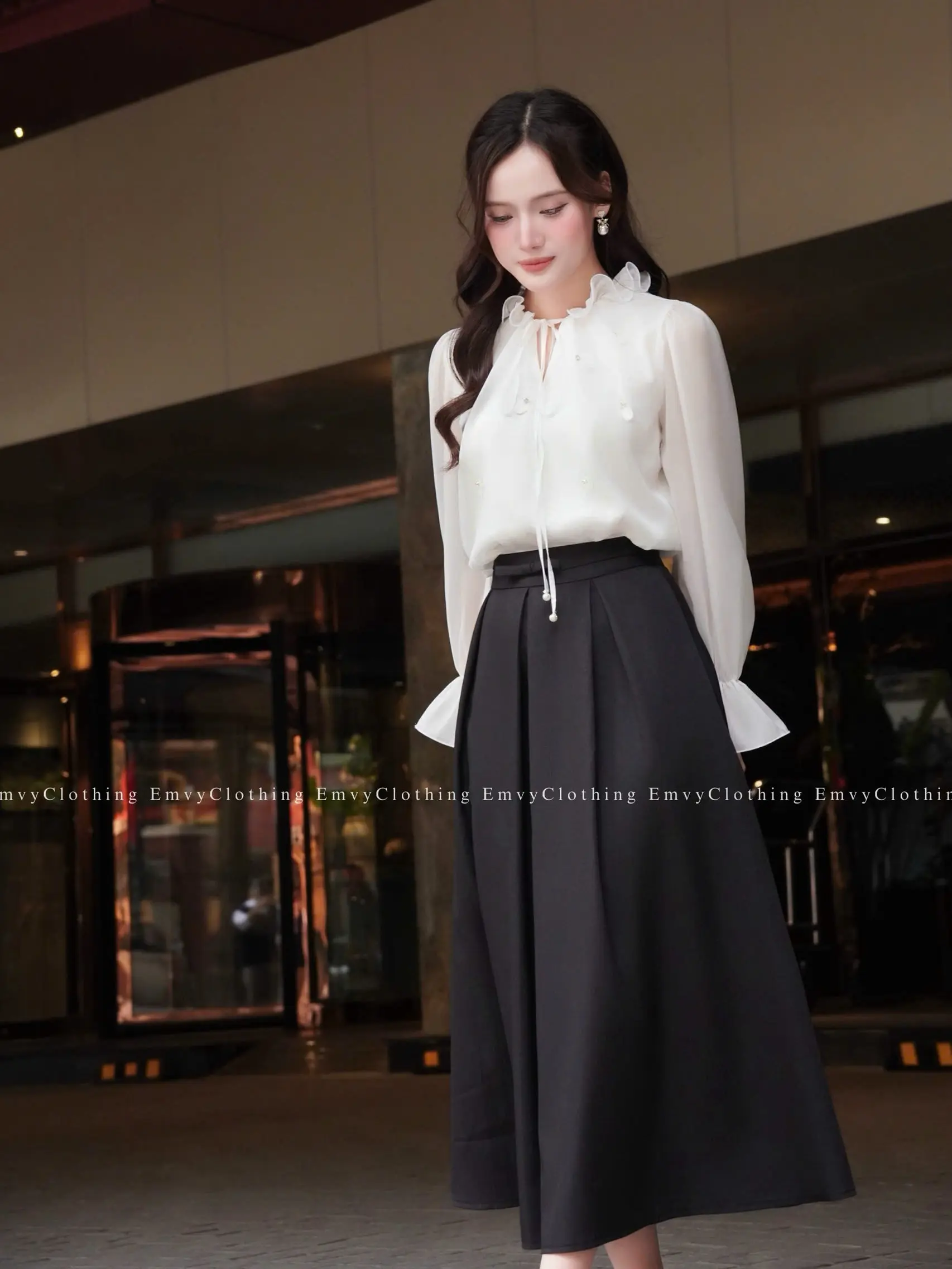 [Deal Mở Bán] Áo sơ mi nữ thiết kế cổ bèo tiểu thư sang chảnh phối chân váy dài thanh lịch Emvy Clothing EV132 | BigBuy360 - bigbuy360.vn