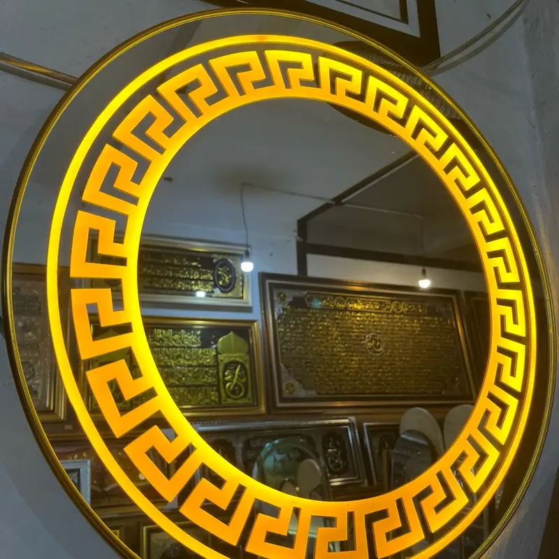 Cermin dekor bulat motif backlight 0